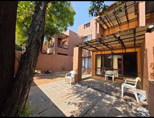 2 BEDROOM PROPERTY TO RENT IN SUNNINGHILL